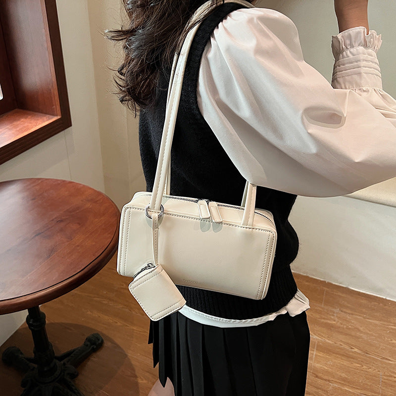 Elegant Structured Handbag LoungeYard — product view 5