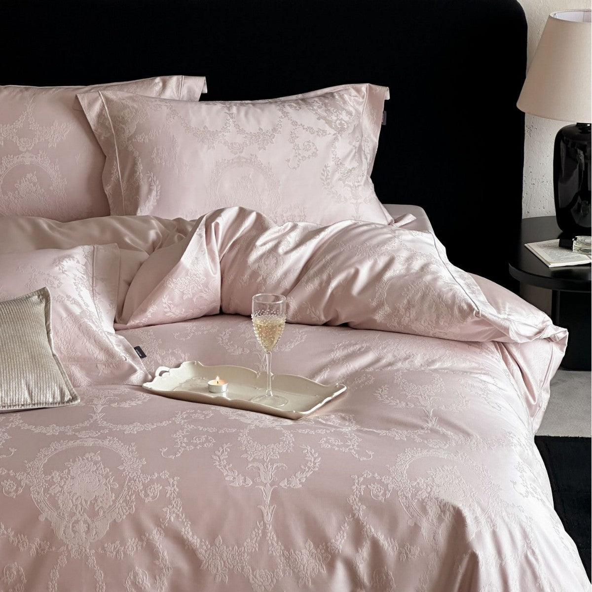 Satin Bedding Set LoungeYard — product view 1