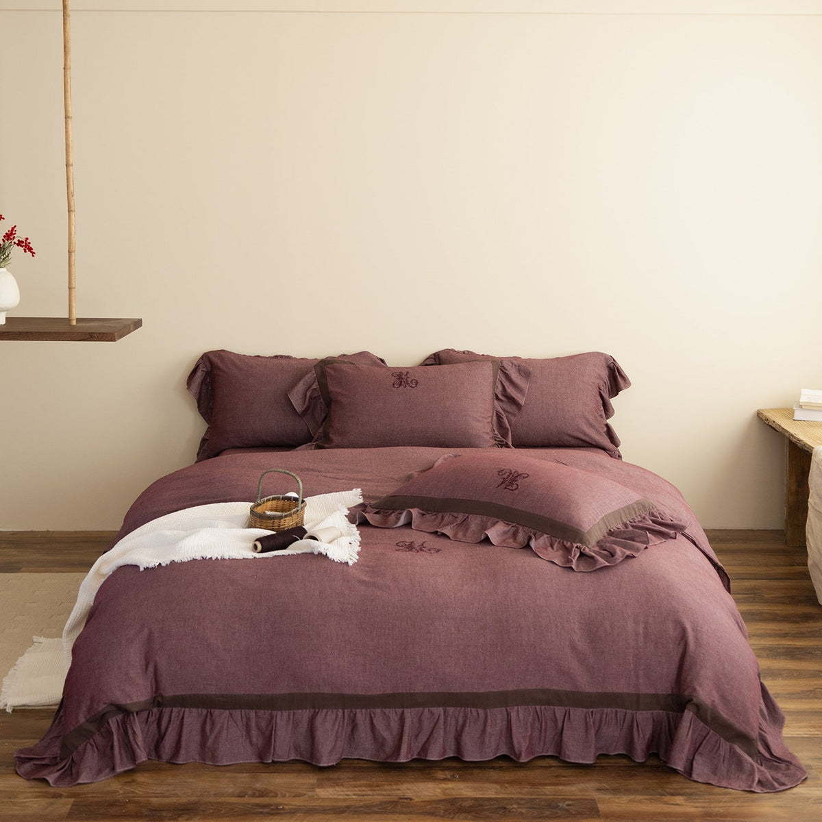 Romantic cotton-linen bedding set with ruffle, monogram embroidery, and contrasting trim LoungeYard — product view 7