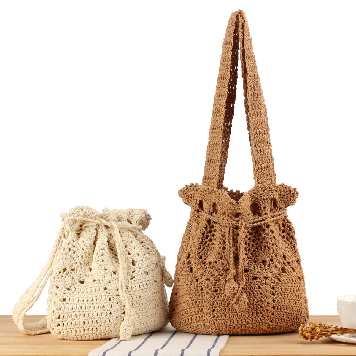 Large crochet bag with adjustable carrying strap LoungeYard — product view 2
