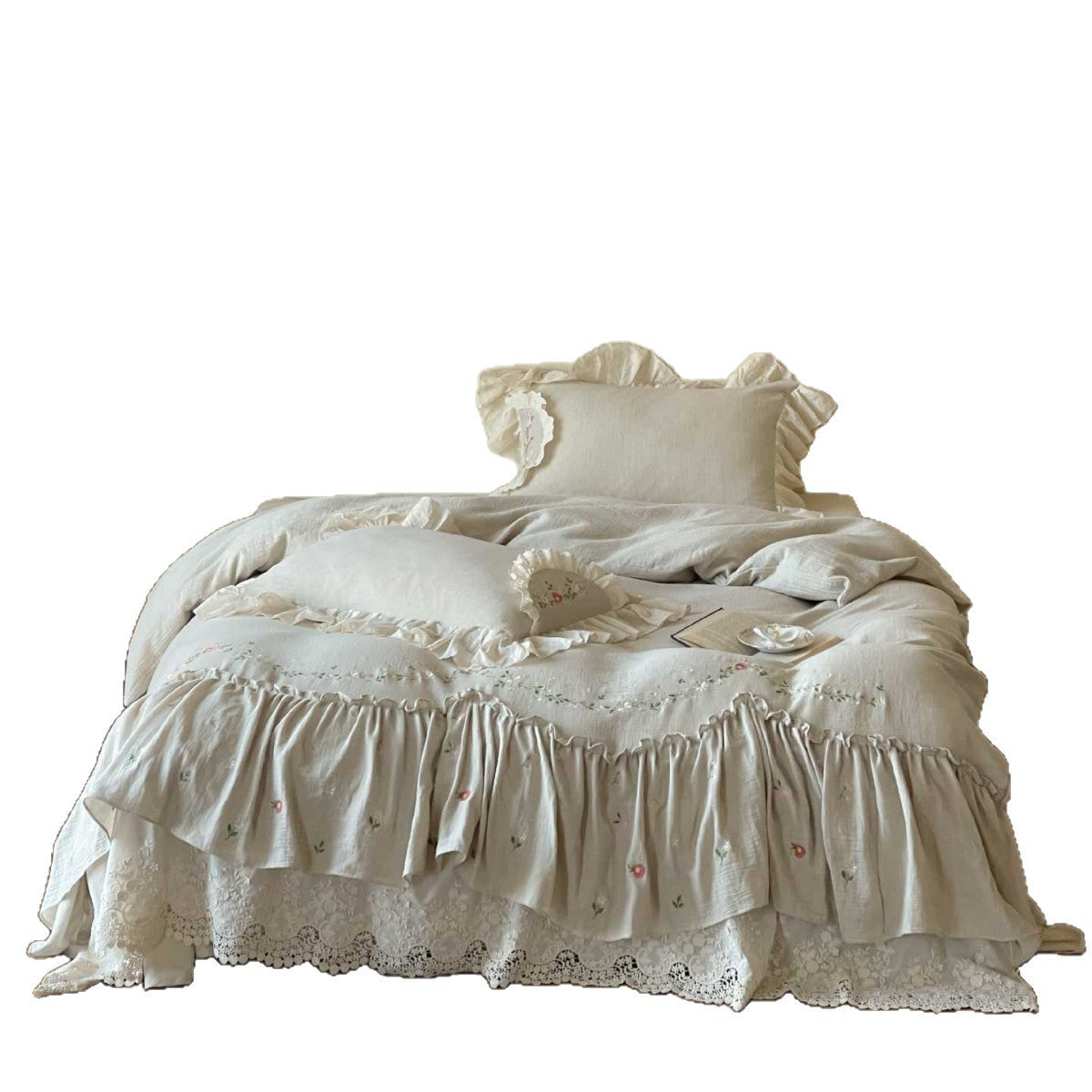 Linen bedspread in country house style with embroidered ruffle and lace edge — product view 3