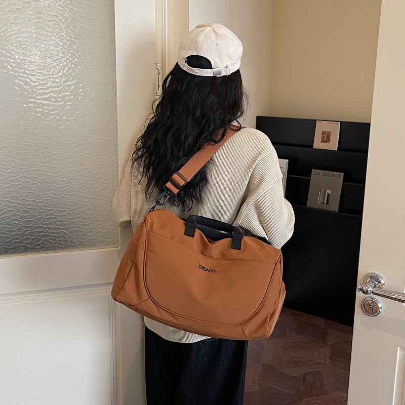 Versatile Sports Duffel Bag — product view 4