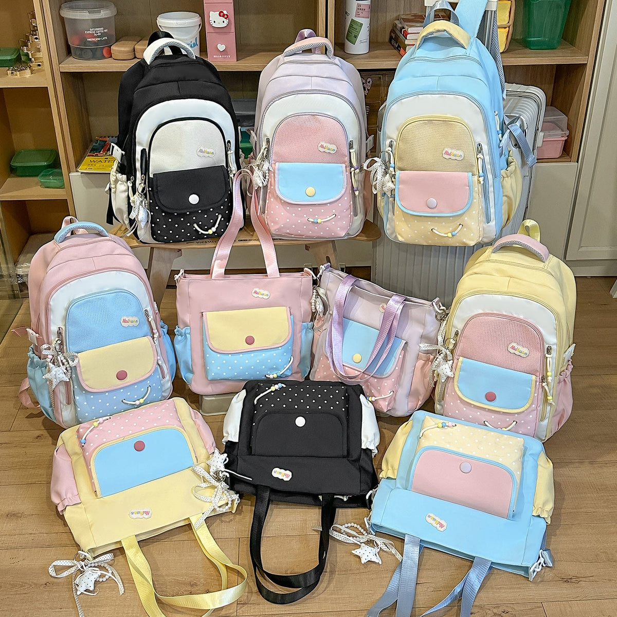 Playful Adjustable Backpack LoungeYard — product view 4