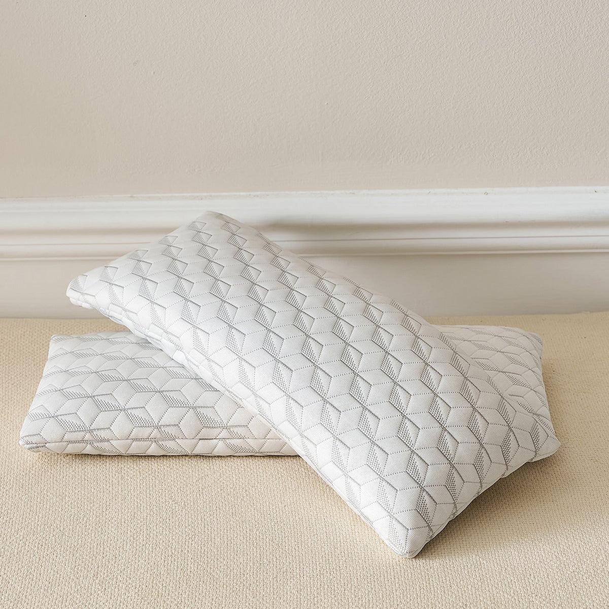 Long-format neck support pillow with breathable cover LoungeYard — product view 3