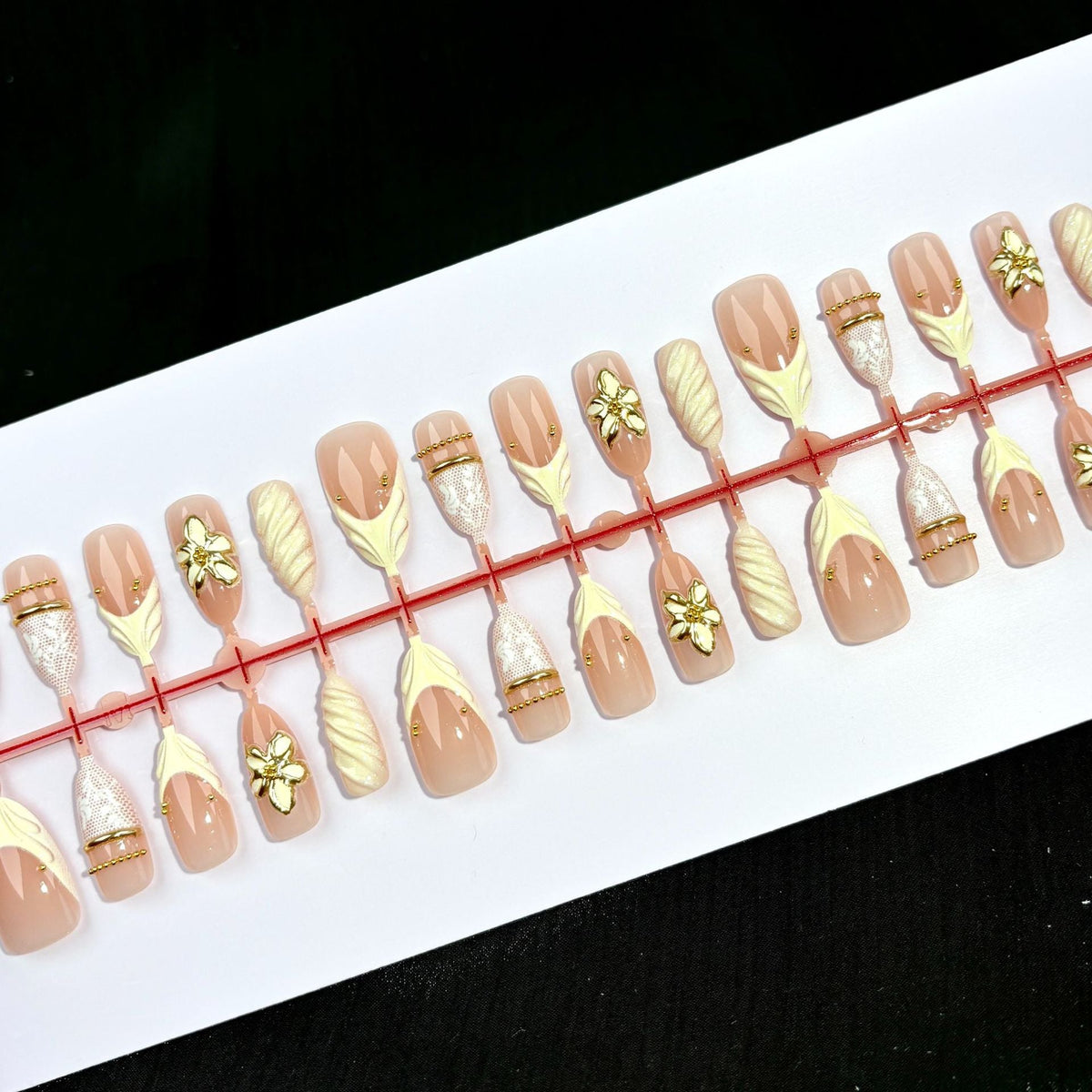 Decorative Press-On Nail Set — product view 2