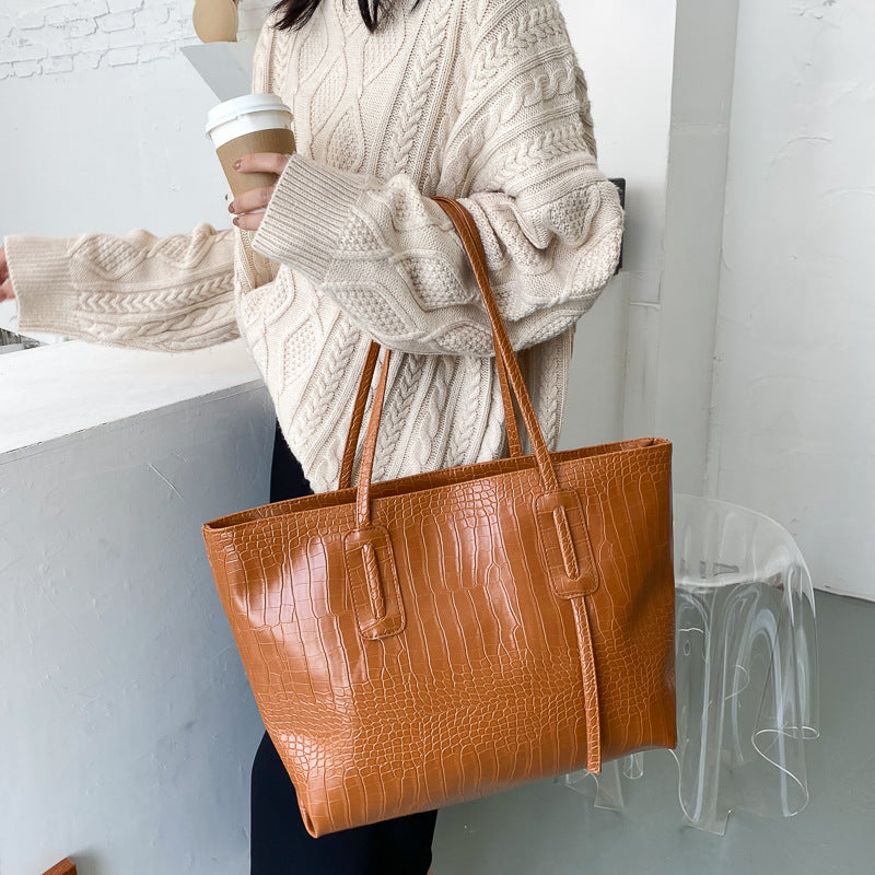 Crocodile Patterned Tote Bag — product view 7