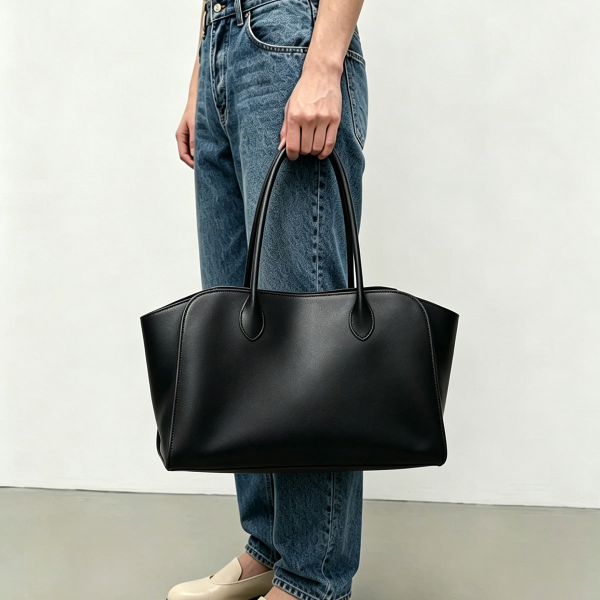Structured Large Leather Tote Handbag with Double Top Handles — product view 3