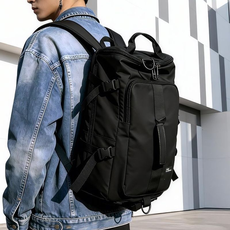 Versatile Urban Skateboarding Backpack LoungeYard — product view 2
