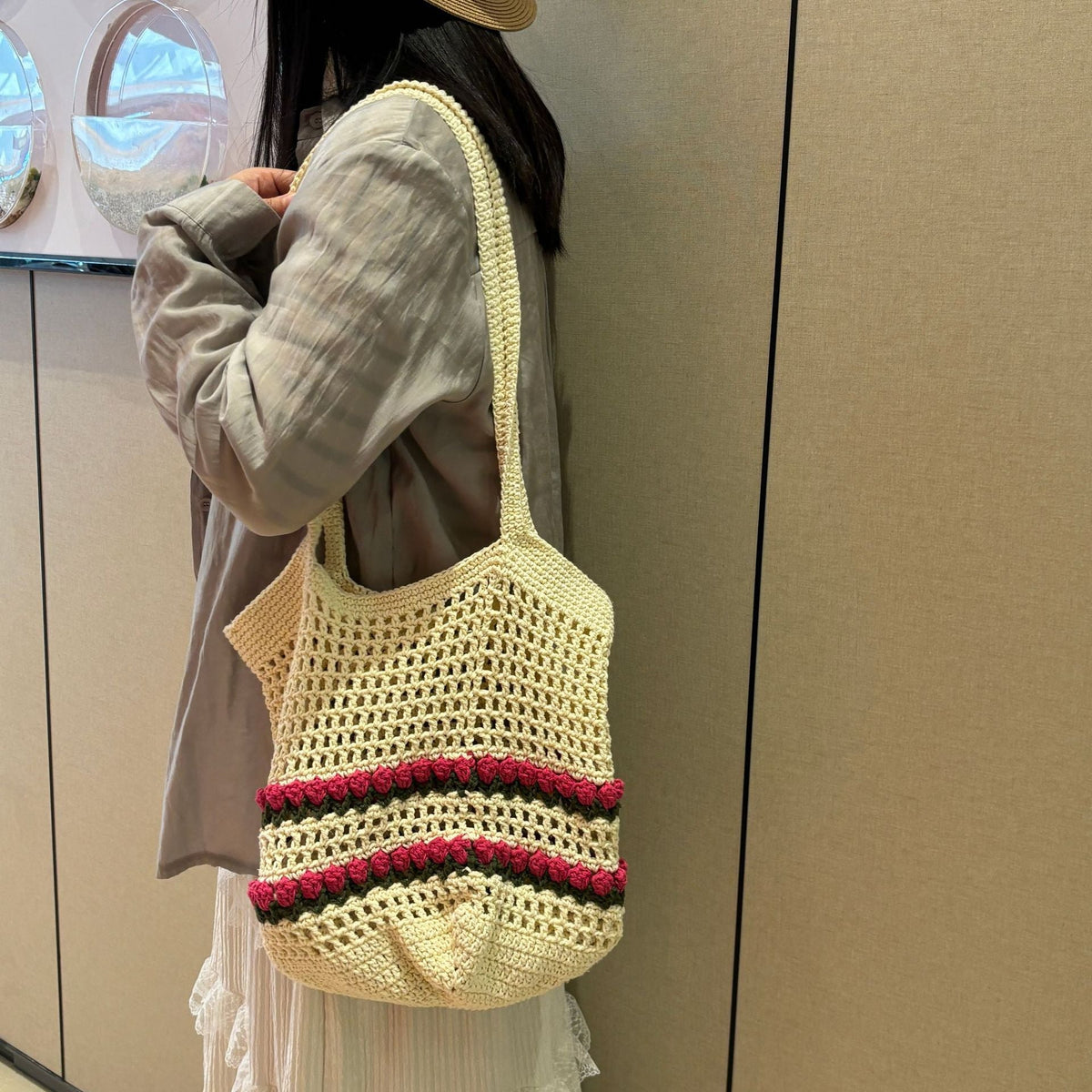 Hand-knotted shoulder bag LoungeYard — product view 3