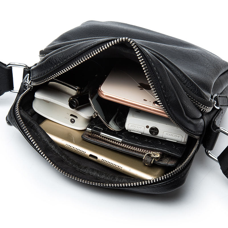 Shoulder bag made of high-quality leather LoungeYard — product view 3