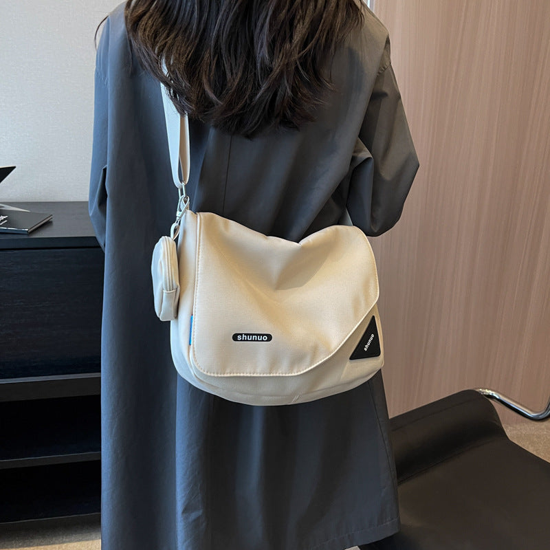 Casual shoulder bag LoungeYard — product view 3