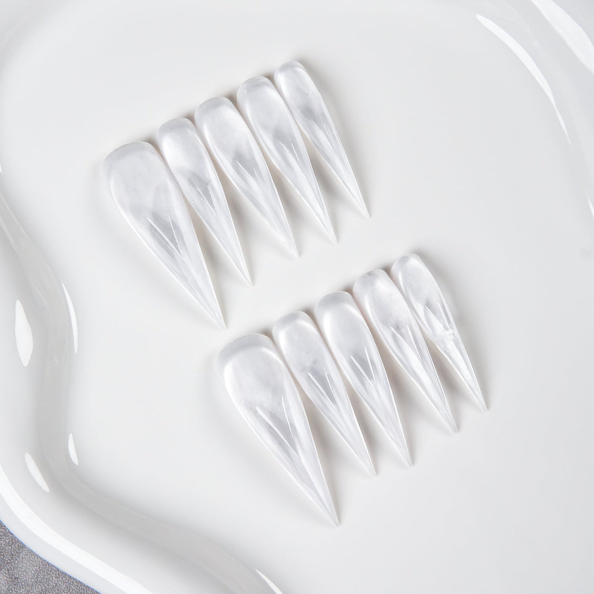 Sharp Stiletto Nail Tips Set — product view 1
