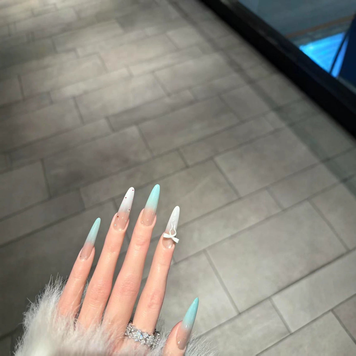 Elegant Articulated Stiletto Nail Extensions — product view 2