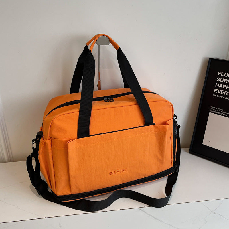 Sporty Travel Bag with Durable and Water-Repellent Material LoungeYard — product view 1