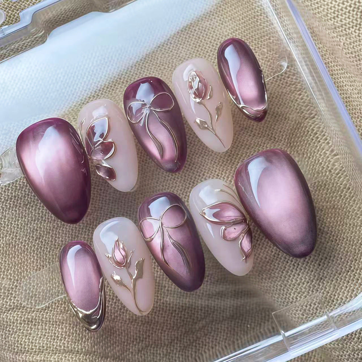 Elegant Floral Design Press-On Nail Set — product view 1