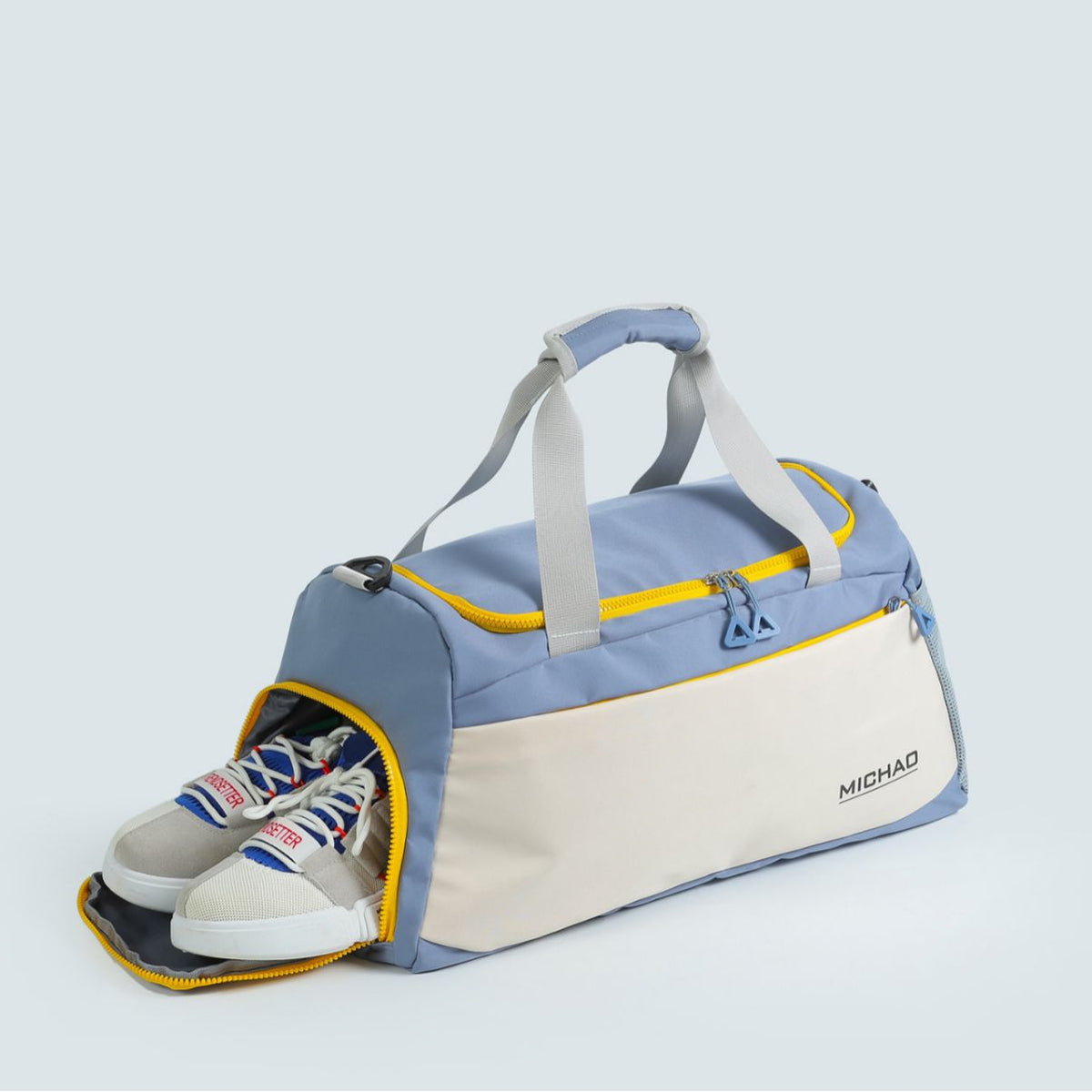 Sporty Travel Bag With Practical Compartments LoungeYard — product view 3