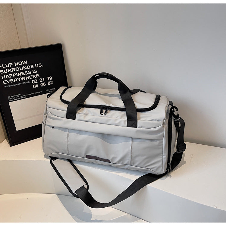 Spacious sports and leisure bag LoungeYard — product view 7