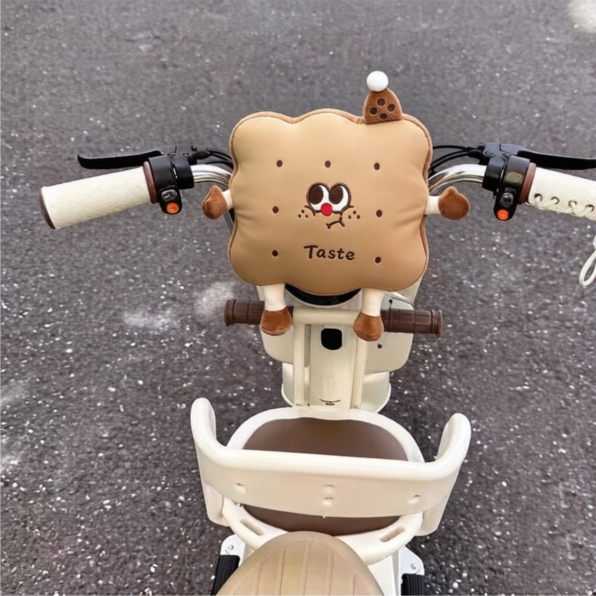 Padded handlebar mittens for scooter with cute plush cat design — product view 1