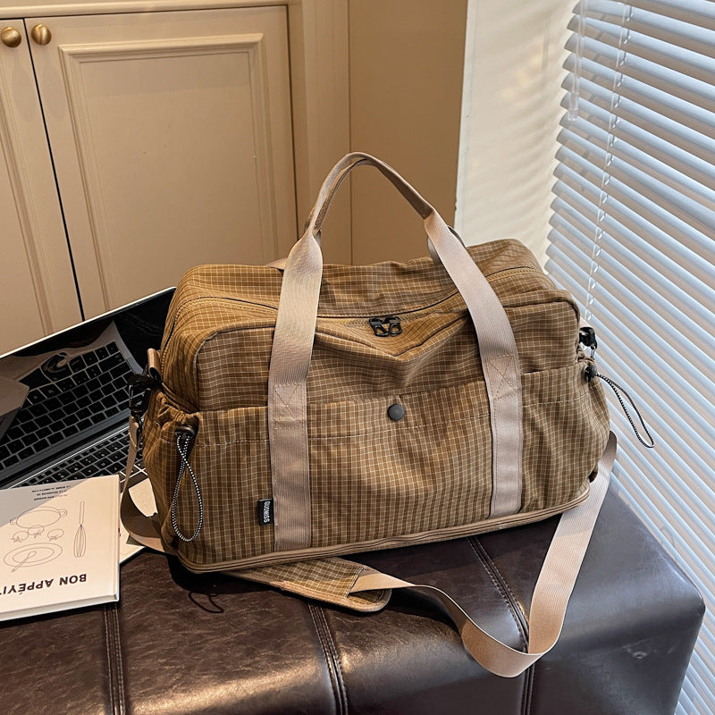 Multifunctional Weekend Bag With Insulated Compartments LoungeYard — product view 1