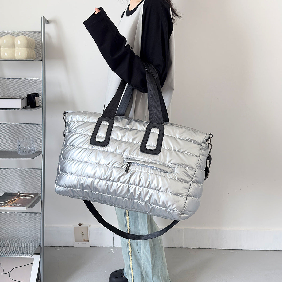 Lifestyle Tote Bag LoungeYard — product view 1