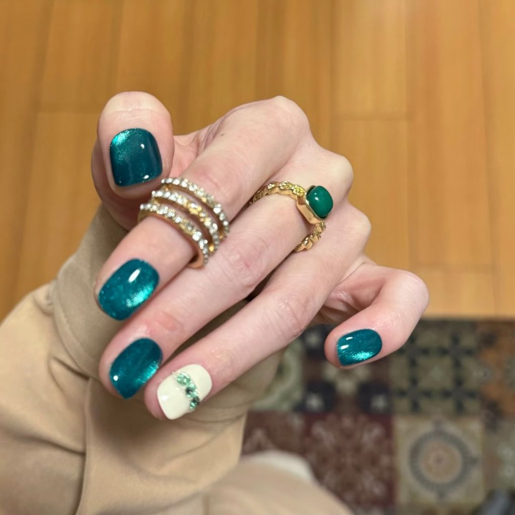 Premium Glossy Nail Art Extensions — product view 1