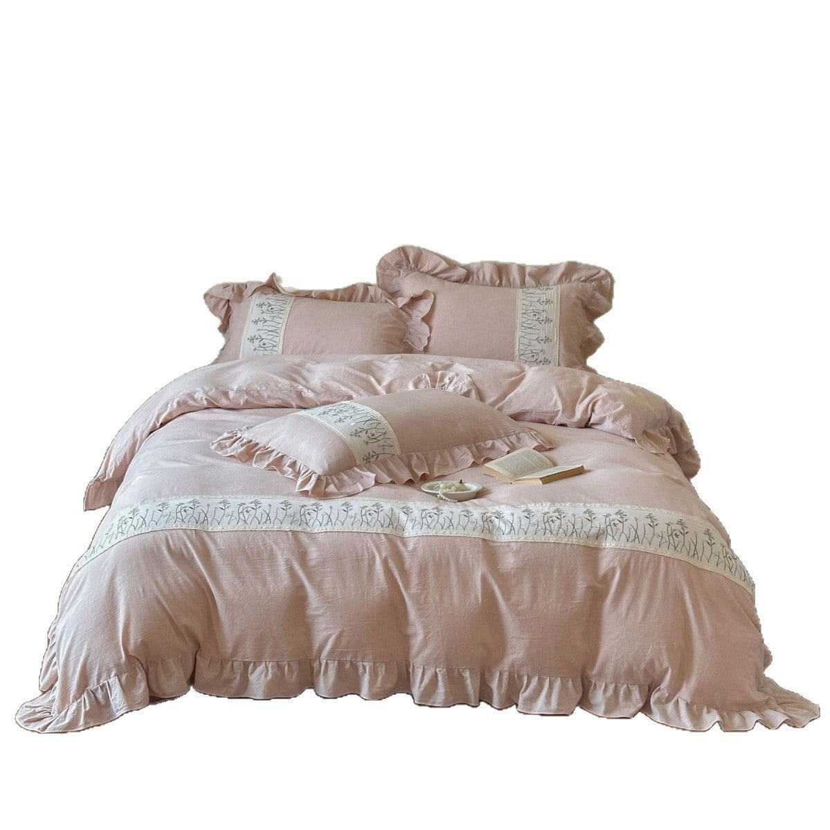 Romantic bedding set made of cotton-linen with ruffled frills and embroidered floral border — product view 4