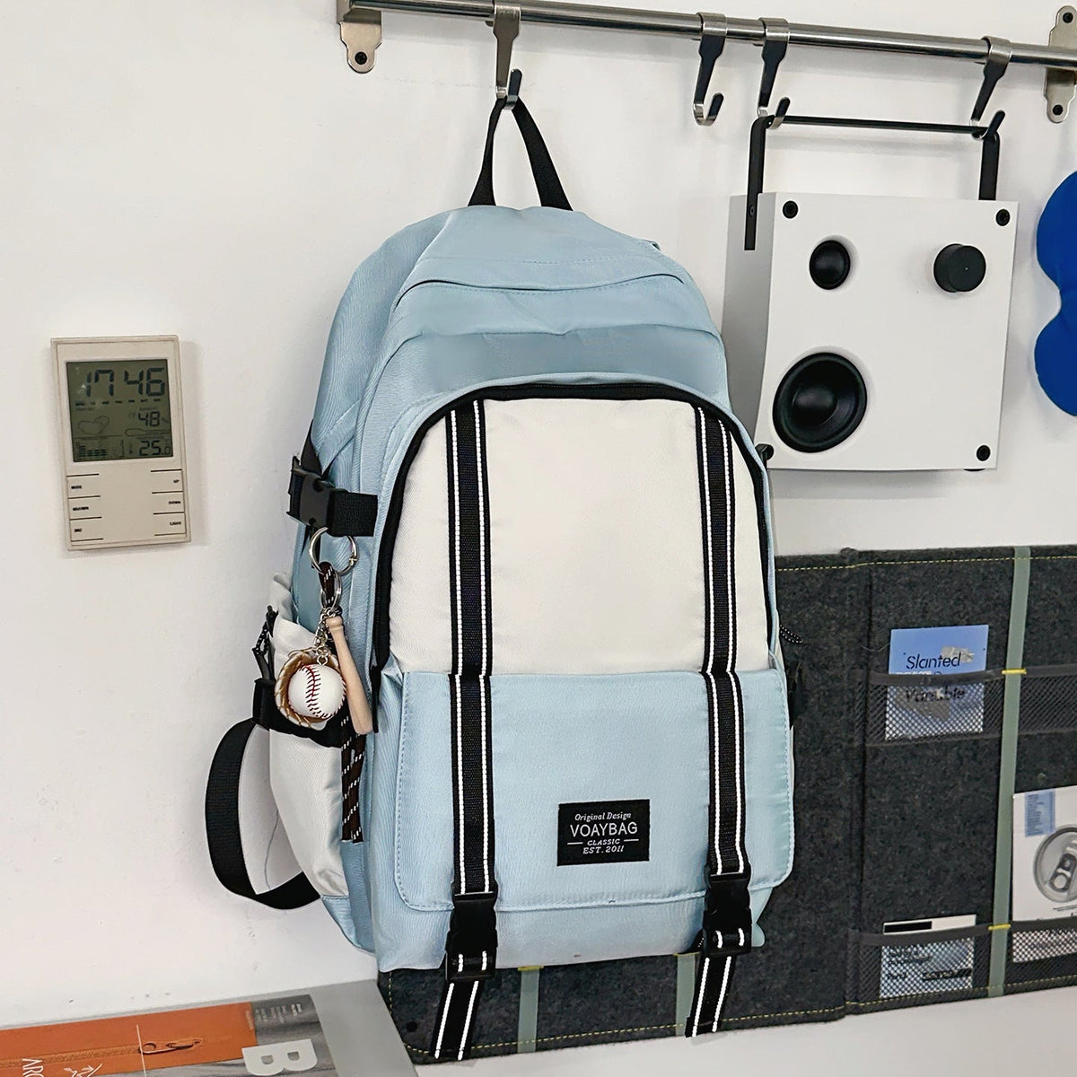 Multi-Compartment Urban Backpack LoungeYard — product view 7