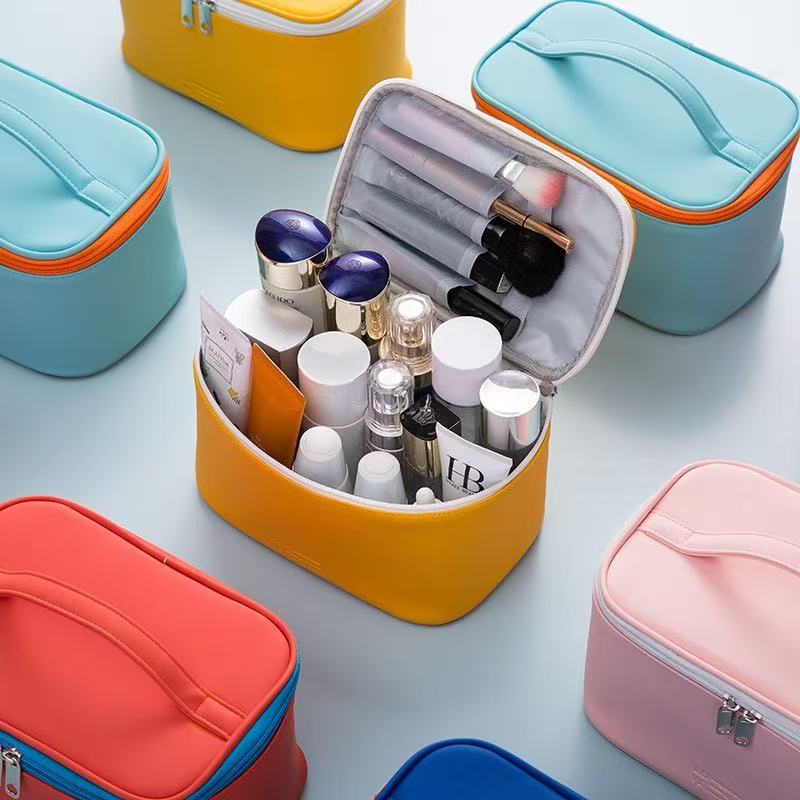 Women Trendy Cosmetic Bag LoungeYard — product view 2