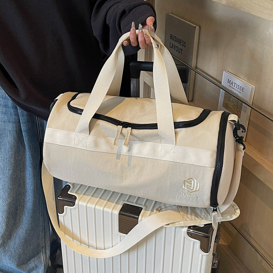 Durable Gym Duffel Bag LoungeYard — product view 3