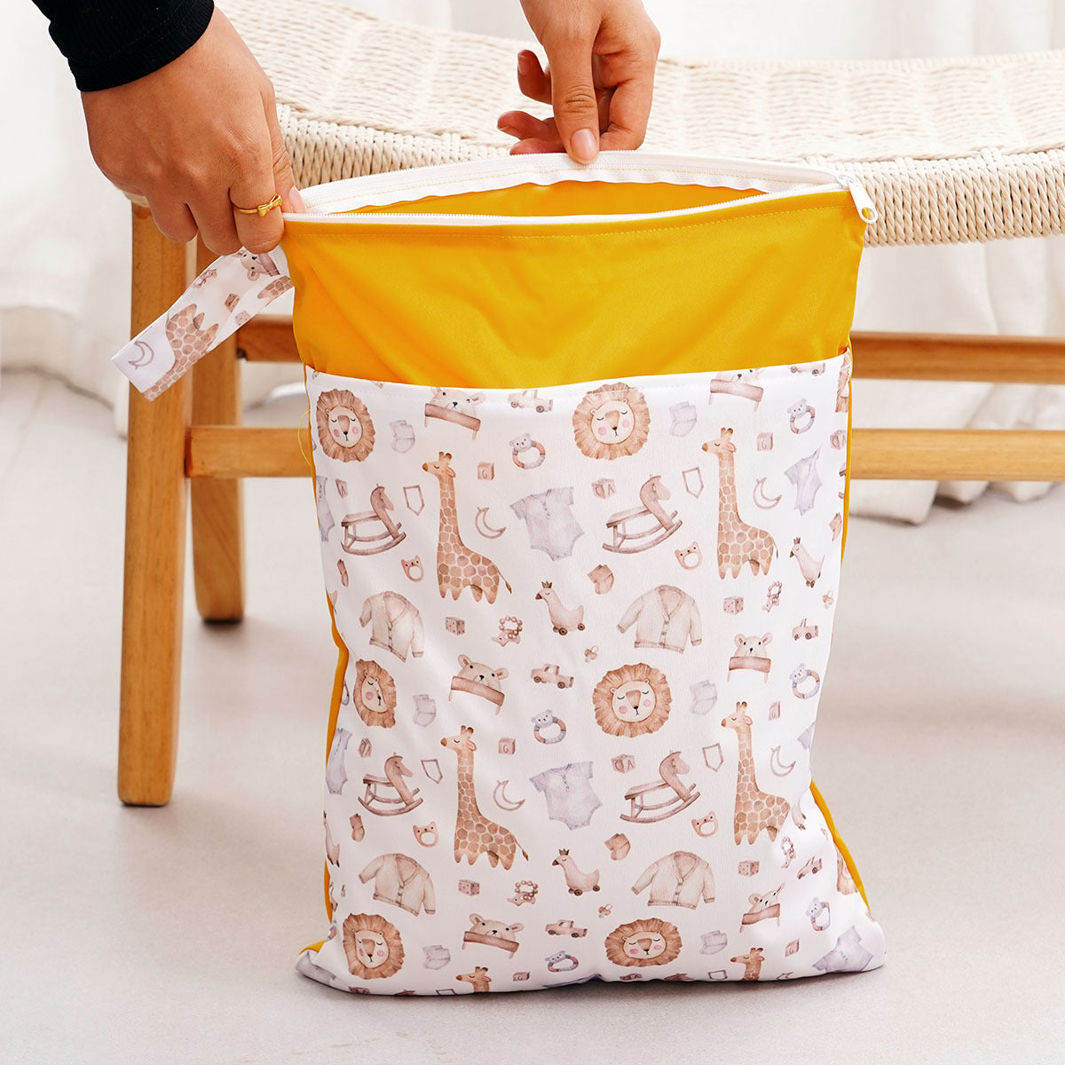 Diaper bag LoungeYard — product view 6