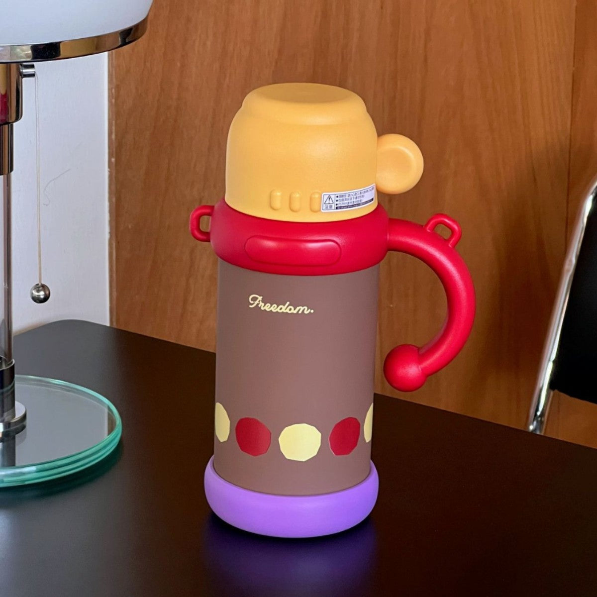 Women Practical Drinking Containers with Innovative Carry Handle LoungeYard — product view 7