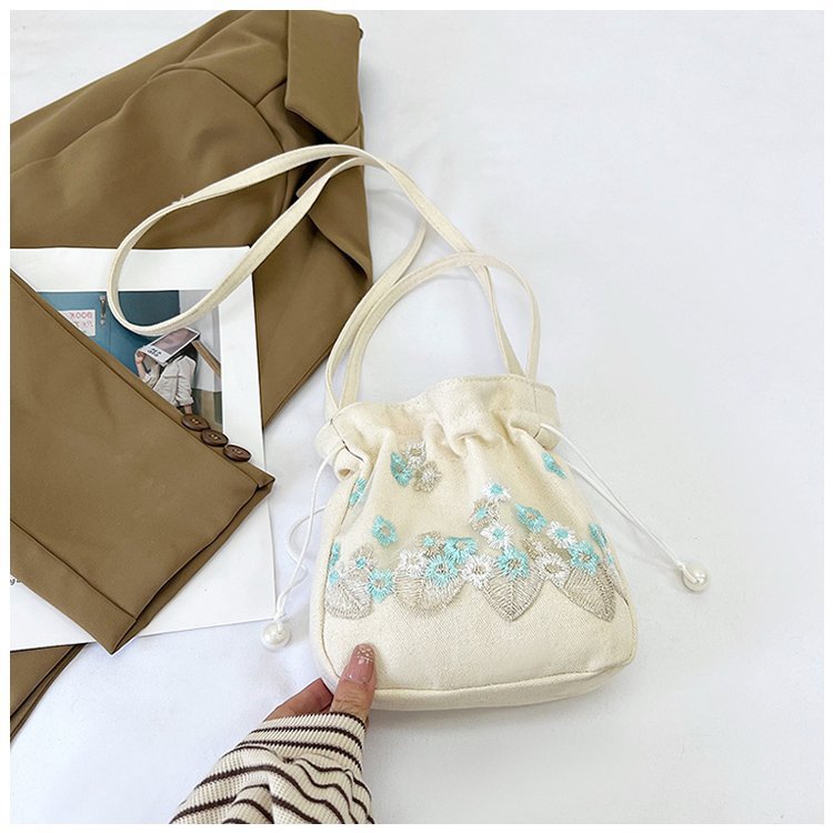 Handbag LoungeYard — product view 6