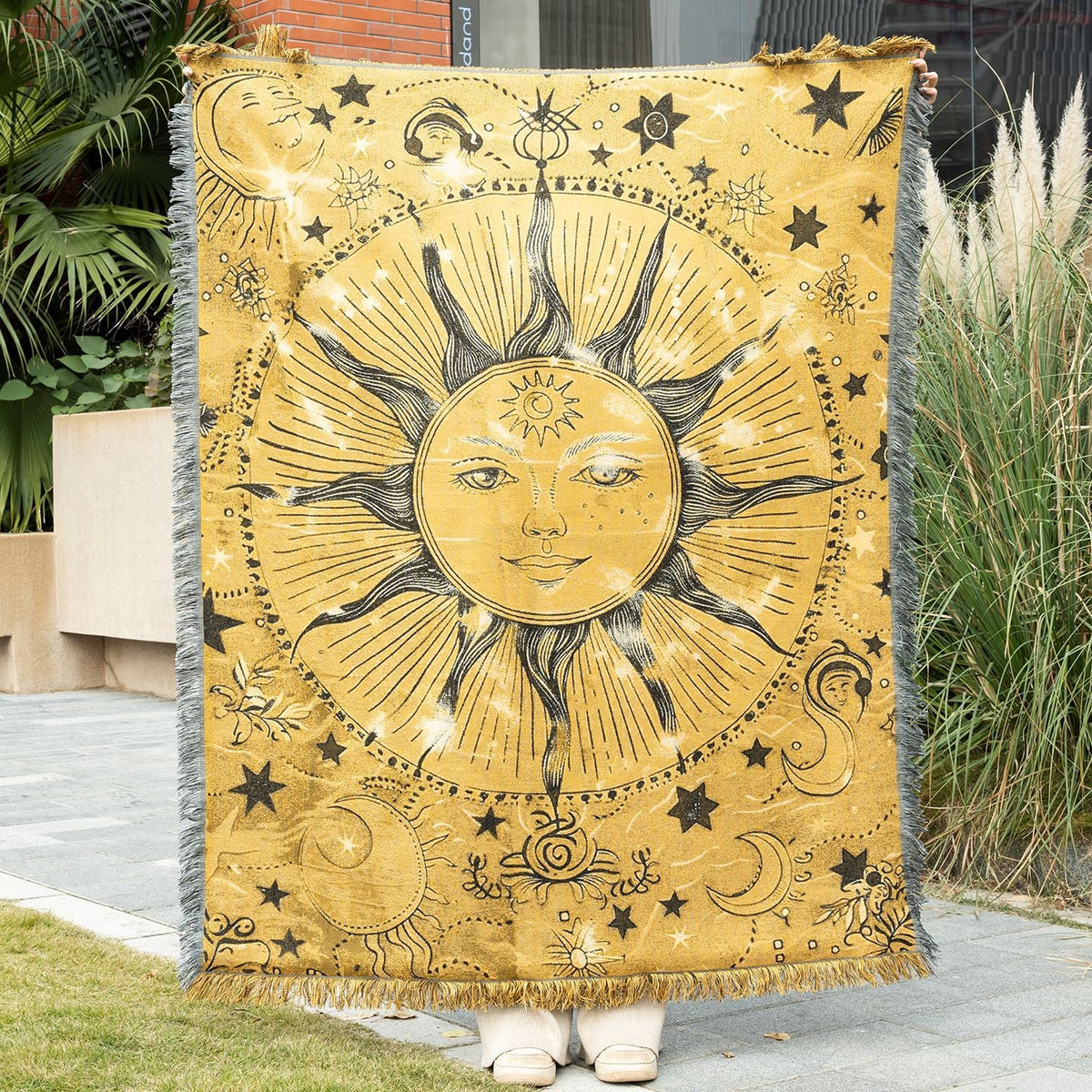 Bohemian Sun-Motif Throw Blanket — product view 1