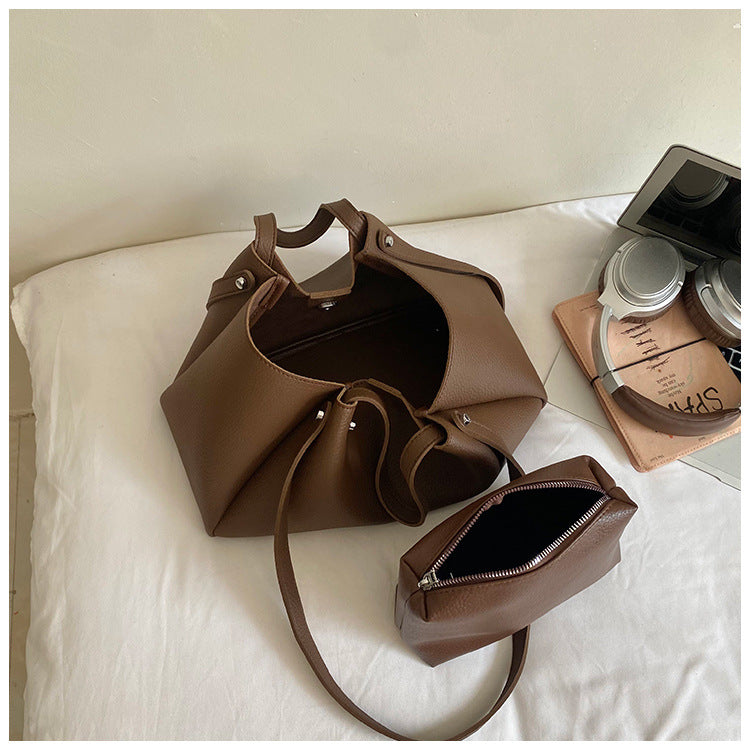 Versatile Leather Tote Bag — product view 3