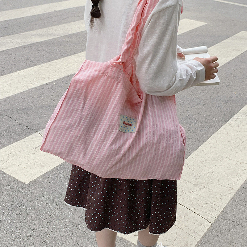 Comfortable and Stylish Tote Bag LoungeYard — product view 3