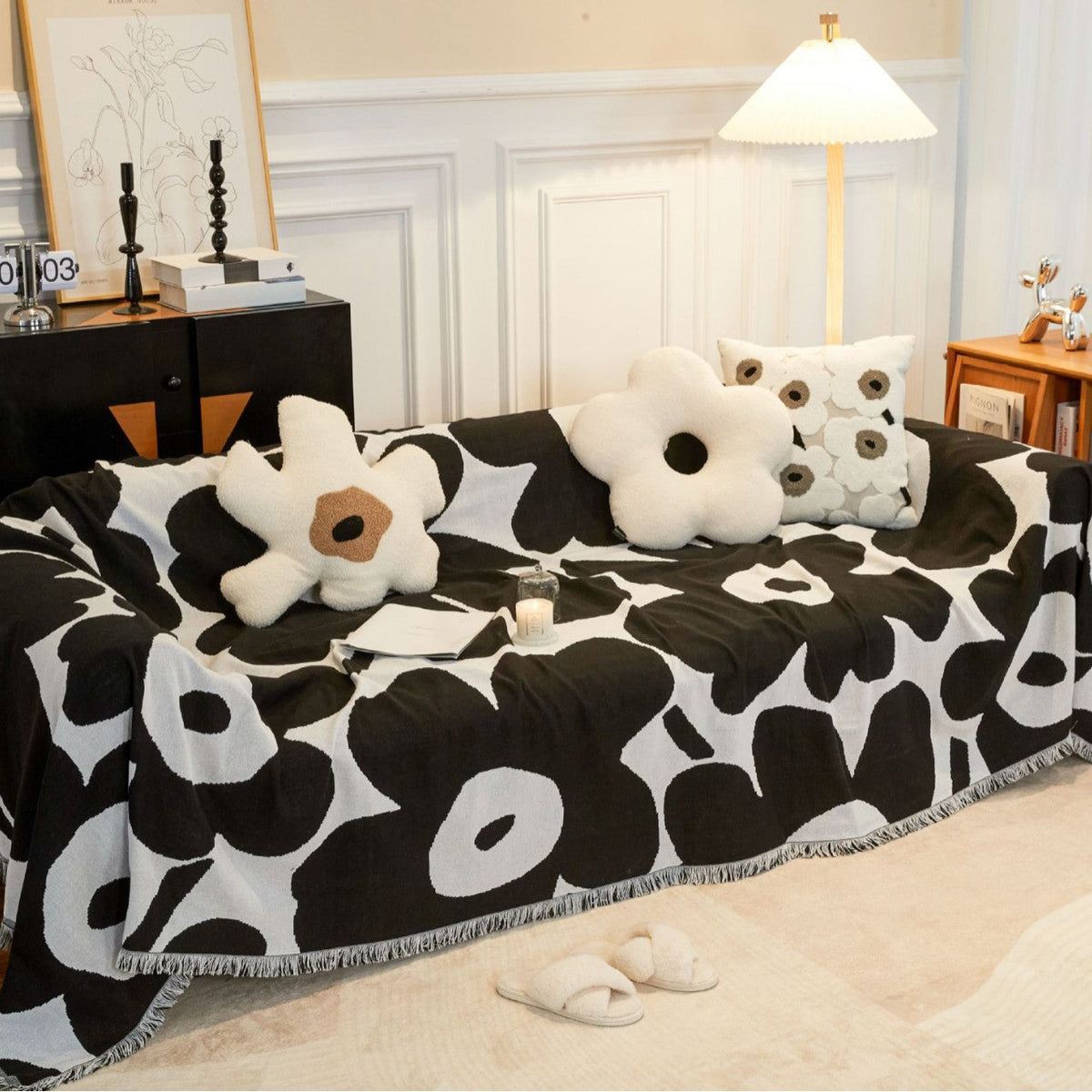 Floral Patterned Decorative Sofa Blanket — product view 1