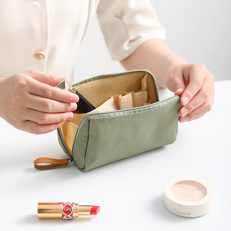 Practical Cosmetic Bag LoungeYard — product view 3