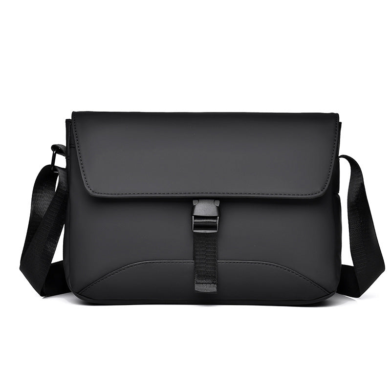Urban Minimalist Messenger Bag LoungeYard — product view 5