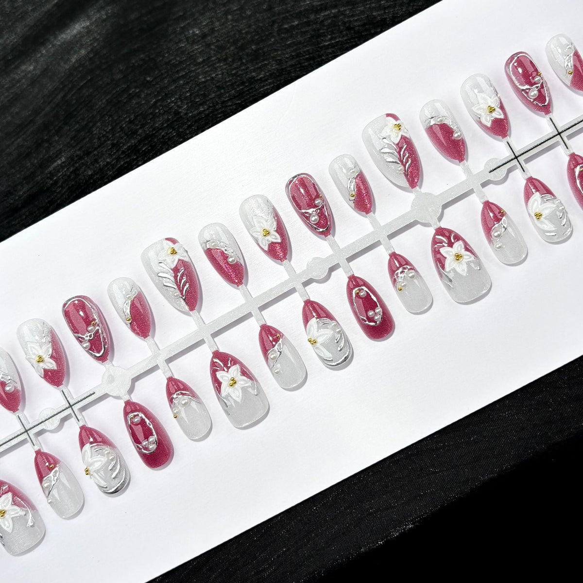 Elegant Press-On Nail Art Set with Bows and Floral Accents — product view 2