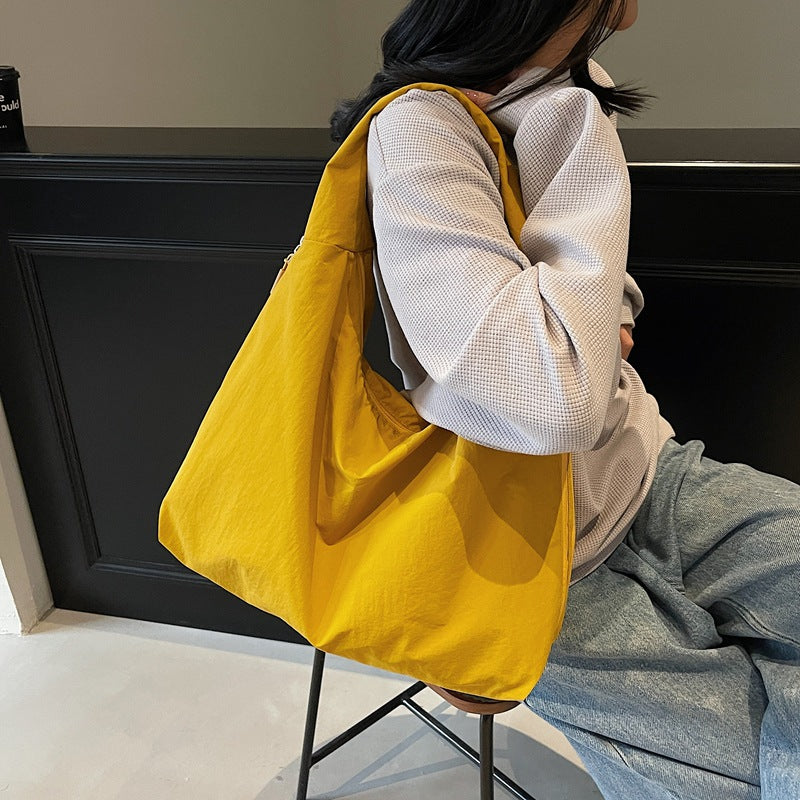 Stylish Everyday Tote Bag LoungeYard — product view 4