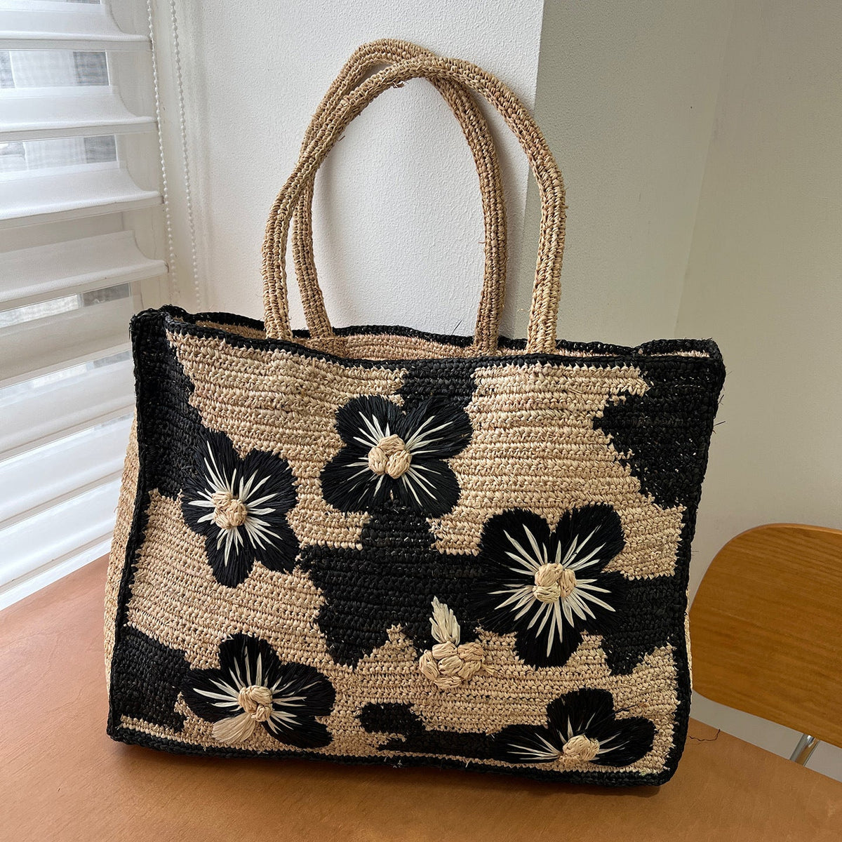 Handcrafted beach bag with floral design LoungeYard — product view 1