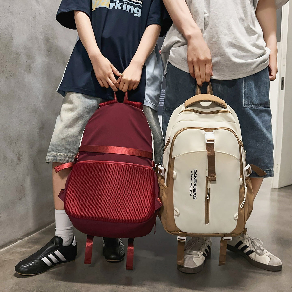 Durable Multi-Compartment Backpack LoungeYard — product view 4