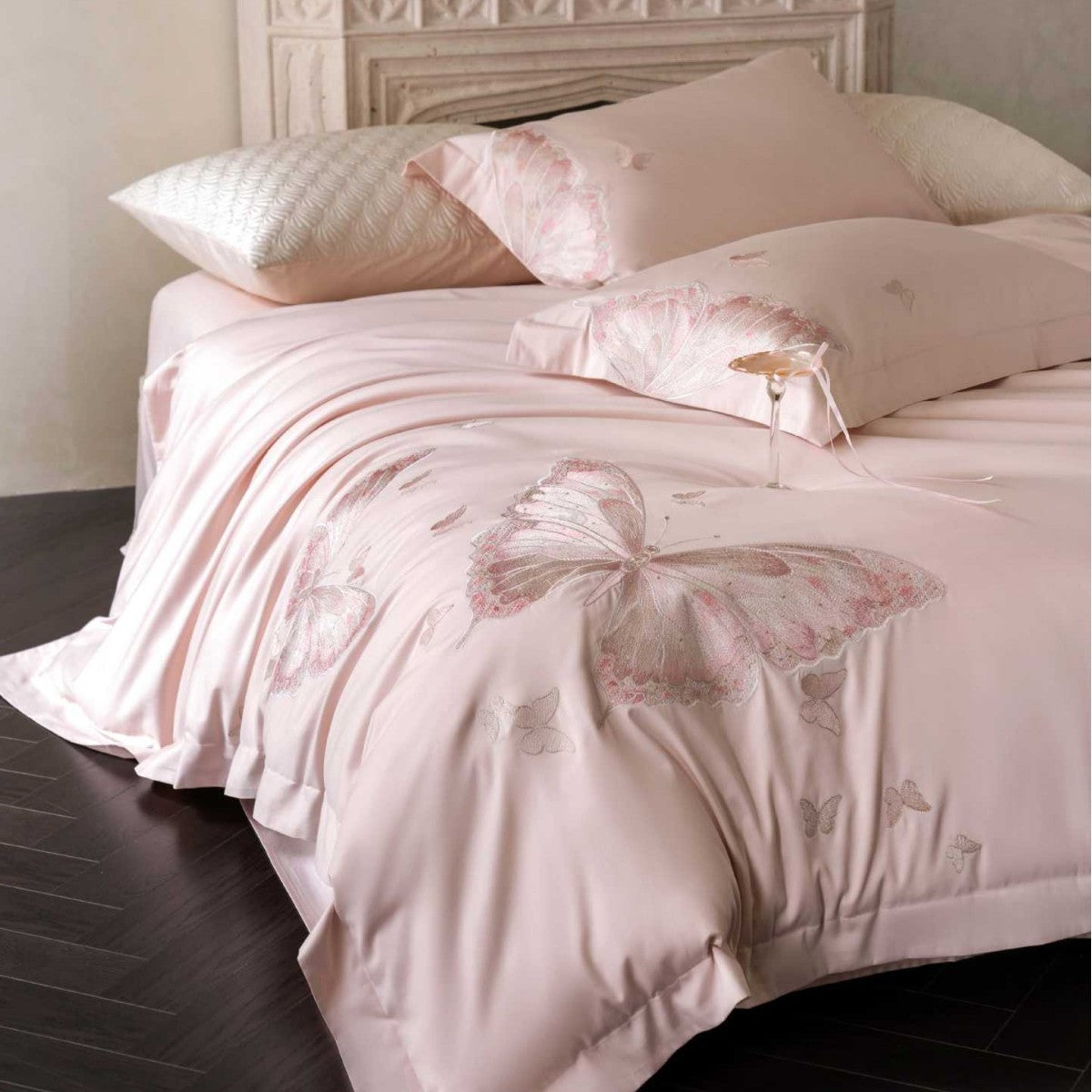 Embroidered cotton satin bedding set with blue butterfly motif — product view 7
