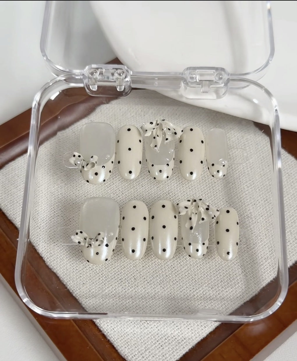 Polka Dot Themed Press-On Nail Set — product view 5