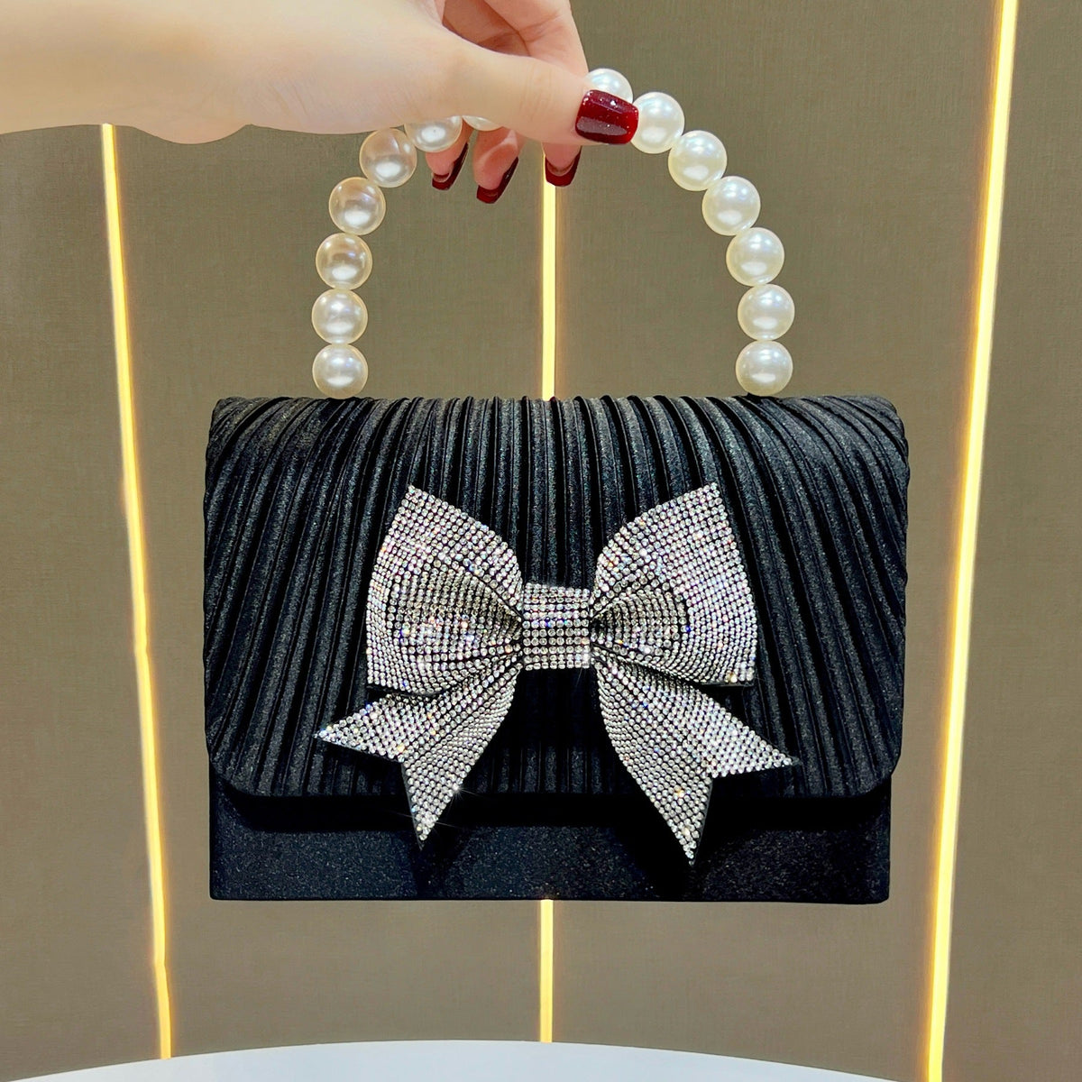 Elegant Bow-Embellished Evening Clutch — product view 3