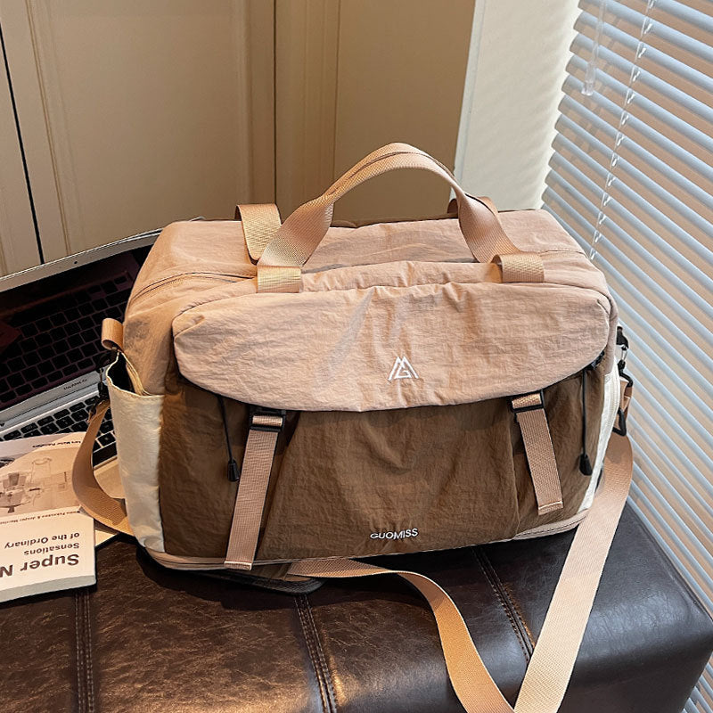Versatile Travel Tote — product view 2