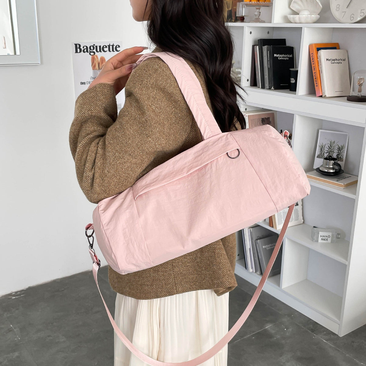 Versatile Gym Duffel Bag LoungeYard — product view 2