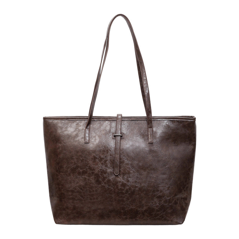 Elegant and Spacious Tote Bag LoungeYard — product view 4