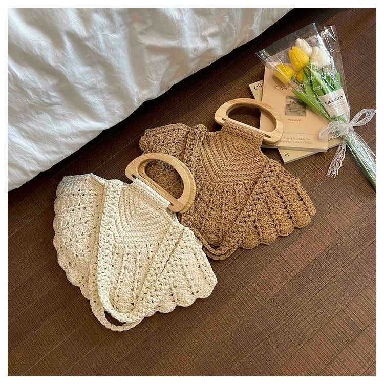Handbag with wooden handles LoungeYard — product view 3