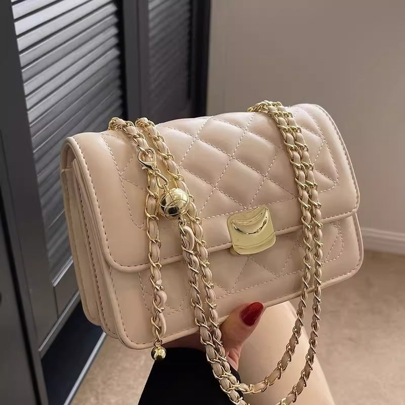 Quilted Chain-Detail Crossbody Handbag LoungeYard — product view 5